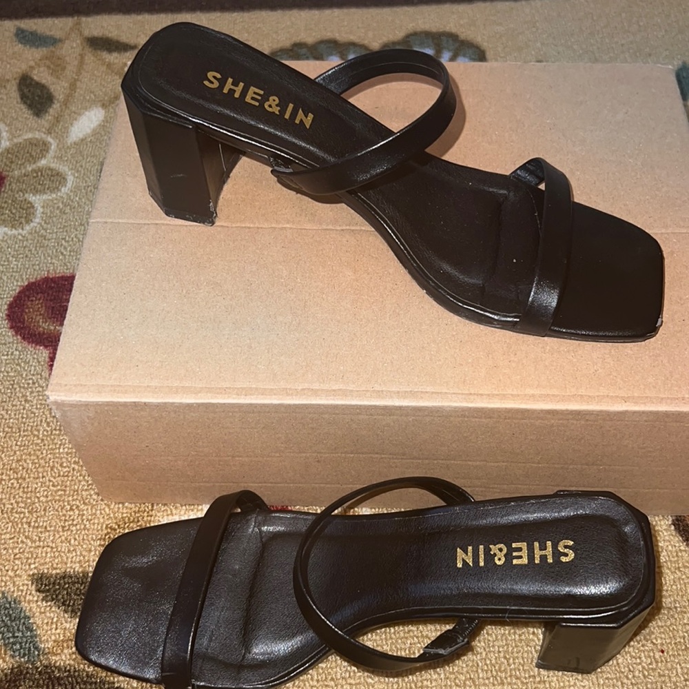 New Black chunky heels /strappy